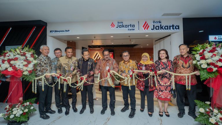 Bank Jakarta Resmikan New Look Branch KCP Kebayoran Park