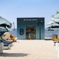 Land's End PIK 2 Disulap Jadi Lautan Teal! Yuk, Intip Keseruan Liburan Urban ala Buttonscarves Tropical Paradise Takeover