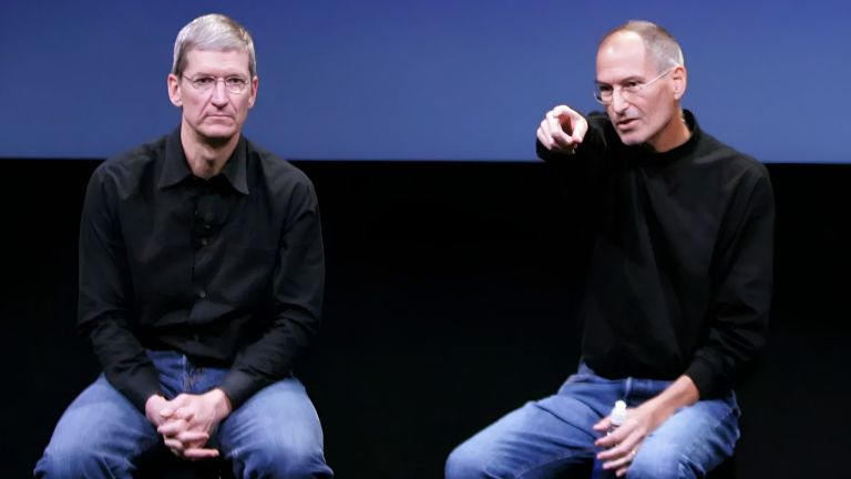 Pelajaran Kepemimpinan dari Steve Jobs dan Tim Cook yang Membawa Apple ke Puncak