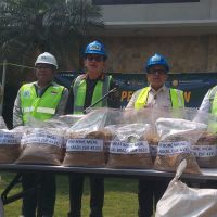 Barantin BPJPH dan Kementan Musnahkan 312 Ton Meat Bone Meal Mengandung Babi