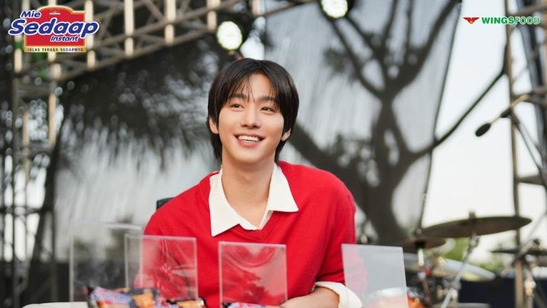 Ribuan Peserta Ramaikan Meet & Greet Bersama Ahn Hyo Seop di Ajang Come See Mie Fest Bandung!