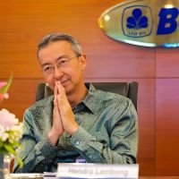 Pertama Kali Kredit BCA Tembus Rp1.000 Triliun