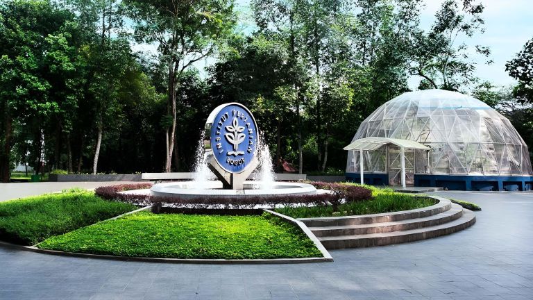 Guru Besar IPB University Soroti Kebermanfaatan Transformasi BUMN Pangan kepada Petani
