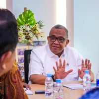 Wamenaker: Kehadiran Industri Harus Membuka Kesempatan Kerja bagi Warga Sekitar
