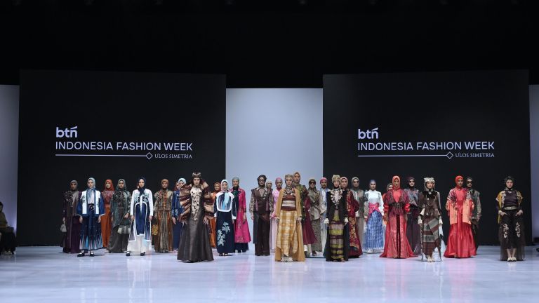 26 Desainer Terbaik dari Entrepreneur Modest Indonesia Tampilkan Karya Memukau di BTN Indonesia Fashion Week 2026