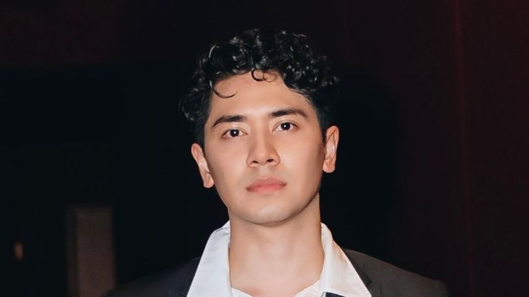 Siapa Emir Mahira? Ini Dia Profil dan Jejak Karier Sang Aktor Muda