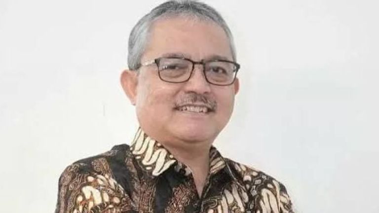 Profil Endang Aminudin Aziz, Tokoh Literasi yang Menyelamatkan Lebih dari 700 Bahasa Daerah Lewat Teknologi AI