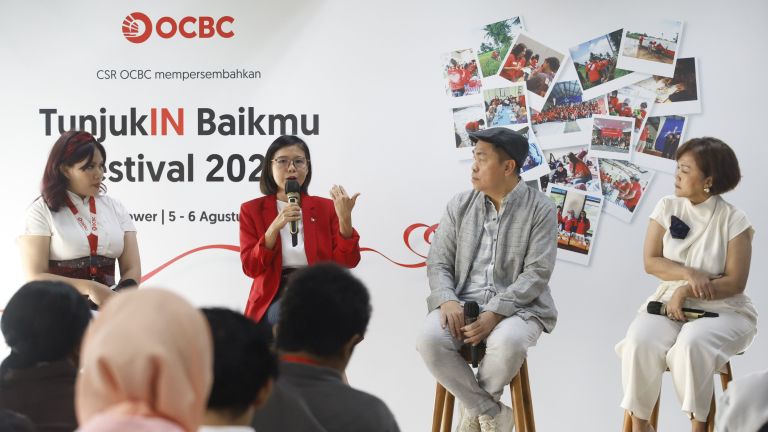 OCBC Gandeng 10 UMKM Sulap Limbah Tekstil Jadi Produk Circular Fashion Bernilai Ekonomi