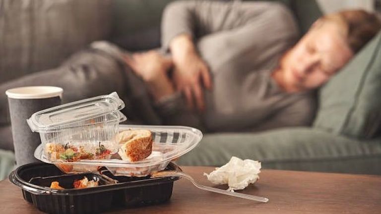 Kenali Tanda-Tanda Keracunan Makanan, Jangan Abaikan Gejala Ini