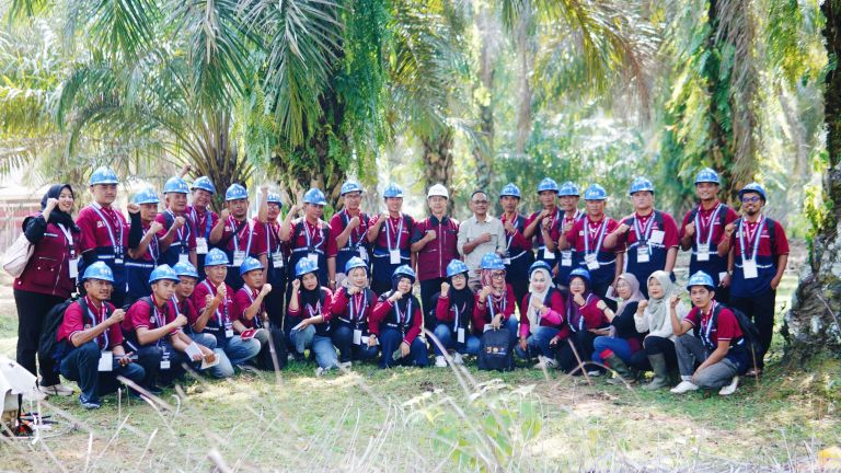 BPDP dan Ditjenbun Dukung DGL Bekali 90 Pekebun Bengkulu Selatan dengan Praktik Budidaya Sawit