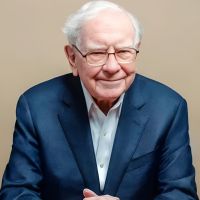 Bukan Ikut Tren, Ini Prinsip Investasi Warren Buffett dan Sam Altman untuk Cari Cuan Besar