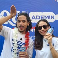 Blok M Jadi 'Negara Kaum Adem', AQUA Hadirkan Lomba 17-an hingga Secret Gig