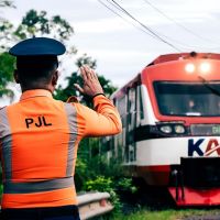 632 Penjaga Jalan Lintasan (PJL) Siap Bertugas di Berbagai Wilayah Indonesia