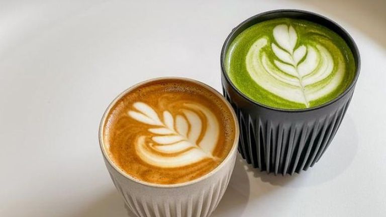 Kopi atau Matcha, Mana yang Lebih Sehat? Science Communicator Ungkap Bedanya