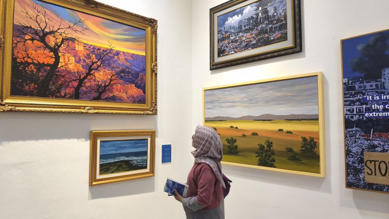 SBY Art Community Gelar Pameran 'Art for Peace', Hadirkan 150 Karya Seniman Lintas Generasi
