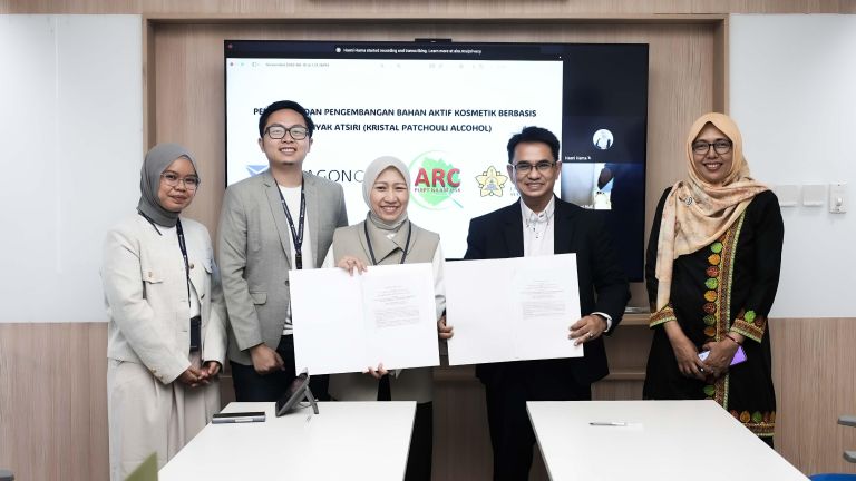 Kerja Sama ParagonCorp dan ARC USK Kembangkan Bahan Aktif Kosmetik