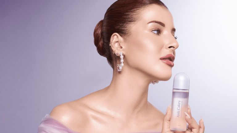 Gak Perlu Layering Skincare Berlapis! MOP Beauty Rilis Anti Cakey Grip & Glow Caviar Priming Mist
