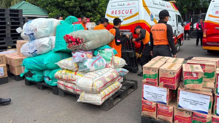 Peduli Korban Gempa, PERURI Salurkan Bantuan Logistik ke NTT