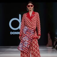 Donna Prive Pamerkan Koleksi 'SEKAR ARUNA' di Indonesia Fashion Aesthetic Kalsel