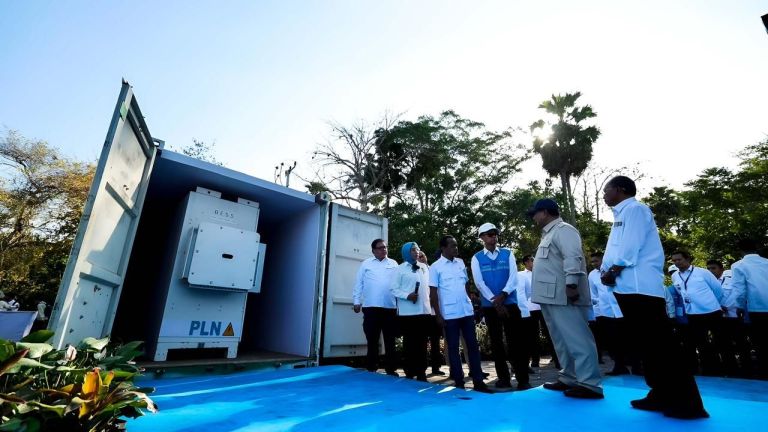 Prabowo Luncurkan PLTS 100 GWp, PLN Siap Dukung Akselerasi Pengembangan EBT