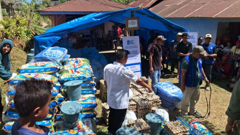 Islamic Relief Indonesia Turun Tangan Distribusikan Bantuan untuk Masyarakat Terdampak Gempa di NTT