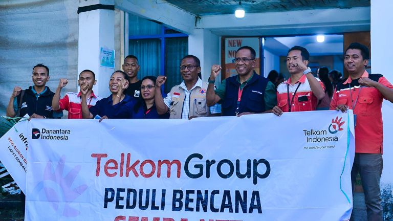 Telkom Salurkan Bantuan Kemanusiaan Rp1,3 Miliar ke NTT