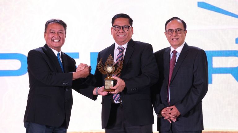 Akselerasi Transformasi Digital, PERURI Sabet Penghargaan di Indonesia Property & Bank Award 2026