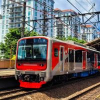 Dukung Operasional KRL Jabodetabek, KAI Properti Rawat 513,9 Kilometer Jaringan LAA
