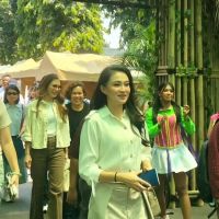 Kunjungi Pasar Wiwitan SCBD, Gubernur Sherly Tjoanda Apresiasi Local Market, Soroti Peluang UMKM Daerah