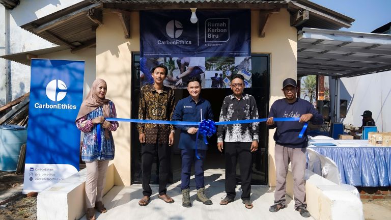 CarbonEthics Resmikan Rumah Karbon Biru di Karawang