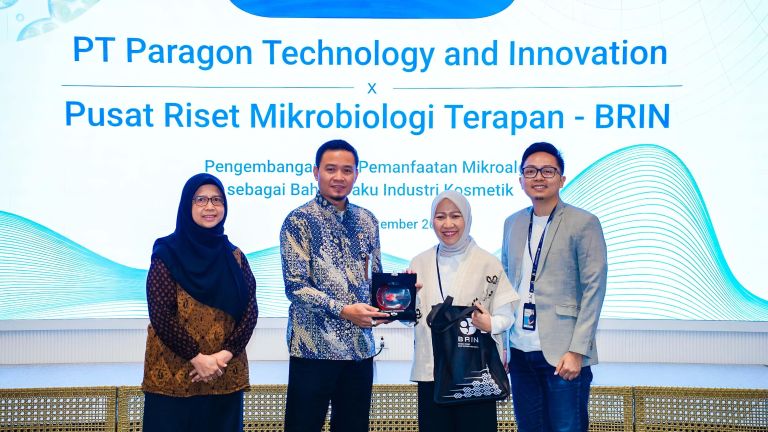 Kolaborasi Riset ParagonCorp dan BRIN Eksplorasi Mikroalga Lokal