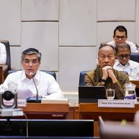 Pemerintah Serahkan DIM RUU Pelindungan Ketenagakerjaan kepada DPR