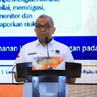 Wamenaker Tekankan Kompetensi SDM dalam Pengelolaan Risiko Microbanking