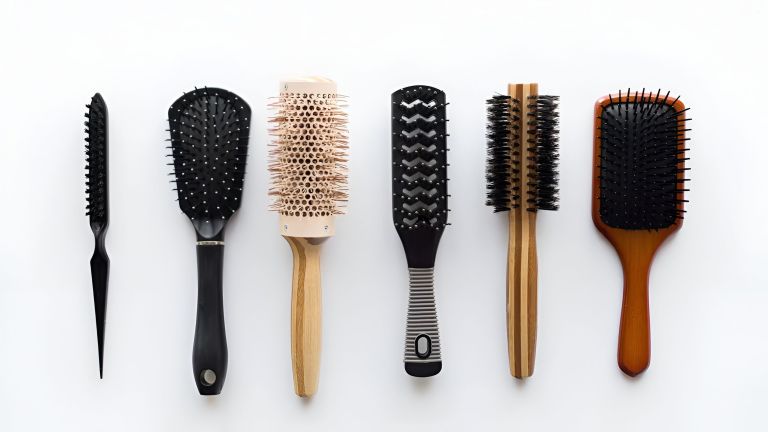 Seberapa Sering Sisir Rambut Harus Diganti? Kenali 5 Tandanya