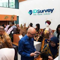 IDSurvey Resmikan Arunika Lounge untuk Perluas Akses Pasar UMKM Binaan