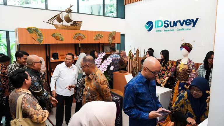 IDSurvey Resmikan Arunika Lounge untuk Perluas Akses Pasar UMKM Binaan