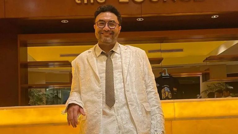 Sering Perankan Sosok ‘Ayah’, Ini Dia Profil dan Jejak Karier Surya Saputra di Dunia Akting