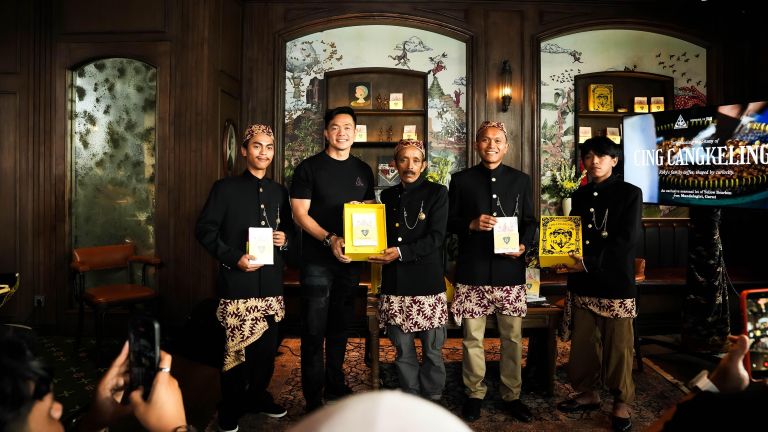 Roemah Koffie Kenalkan 'Cing Cangkeling', Kopi dengan Cita Rasa Fruity dan Juicy dari Mandalagiri Garut