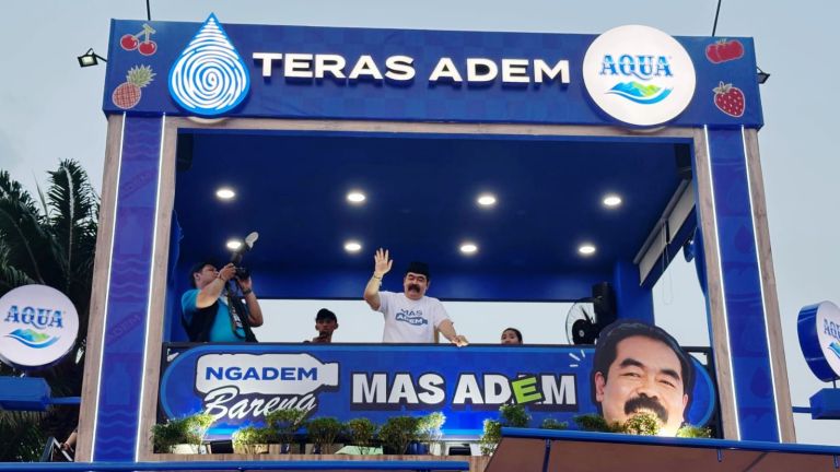 AQUA Hadirkan Adem Station dan Teras Adem Bareng Adam Suseno di Pestapora 2026, Pengunjung Bisa Ngadem Sambil Seru-Seruan
