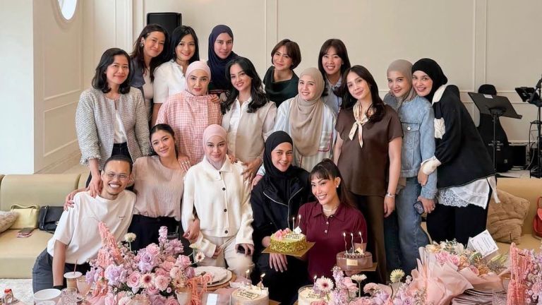 Intip Keseruan Geng Cendol Cobain Facial di Klinik Kecantikan Rumah Ayu Dewi