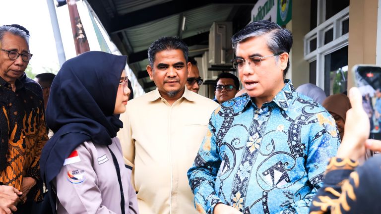 Menaker: Bekal Ijazah Saja Itu Tidak Cukup