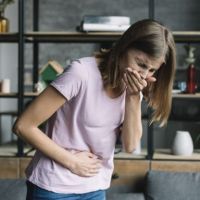 Memuntahkan Makanan untuk Menjaga Berat Badan, Ini Risiko yang Perlu Diwaspadai