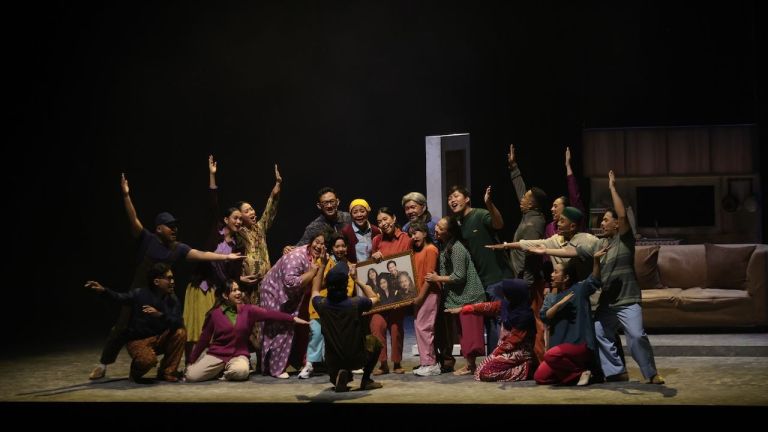 Transformasi Epik Home Sweet Loan: Dari Layar Lebar Kini Hidup di Panggung Teater Musikal!