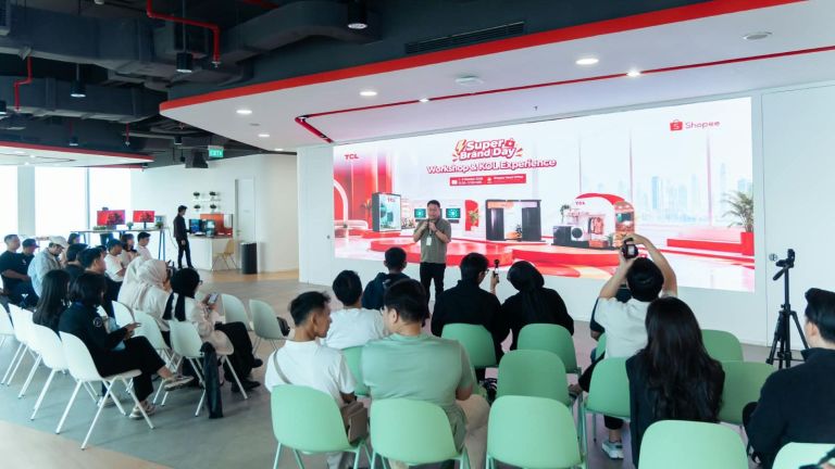 TCL dan Shopee Sambut Super Brand Day 2026 dengan Pengalaman Langsung Inovasi Teknologi TV TCL