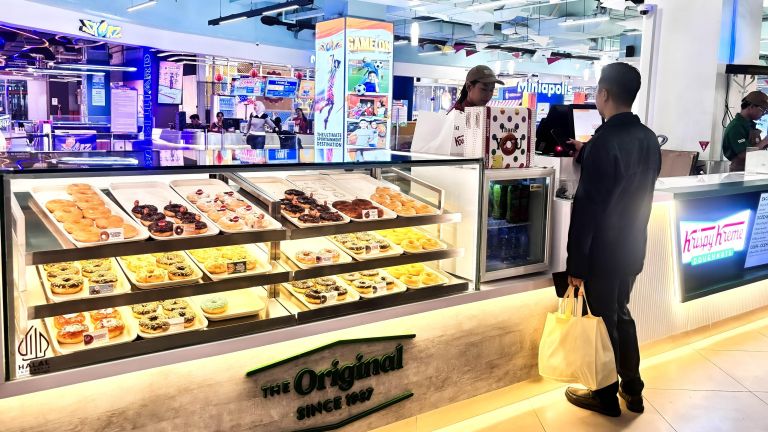 Krispy Kreme Buka Gerai Pertama di Bandung