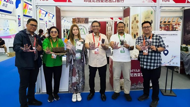 UKM Binaan Indonesia Eximbank Hasilkan Transaksi 20 Ton Pala Ekspor ke Tiongkok