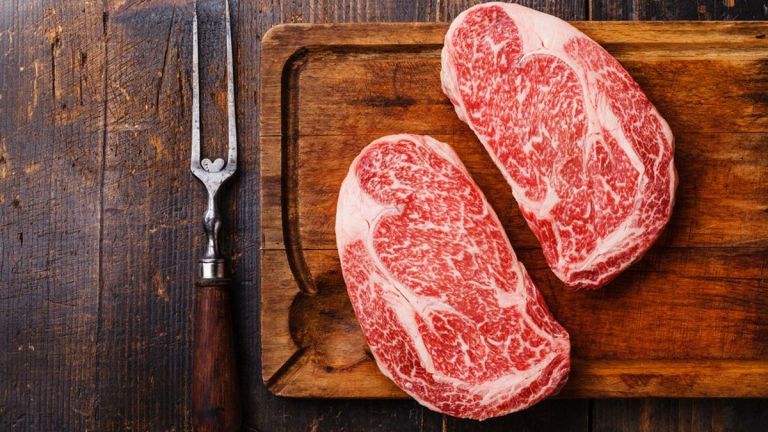 Waspadai Wagyu ‘KW’, Pakar Ungkap Cara Membedakan Daging Wagyu Jepang Asli