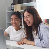 Anak Remaja Lebih Suka Curhat ke AI, Psikolog Ungkap 3 Hal yang Perlu Dilakukan Orang Tua