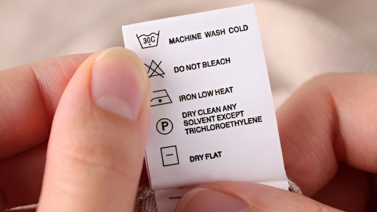 Jangan Asal Cuci! Ini 5 Simbol pada Label Pakaian dan Artinya