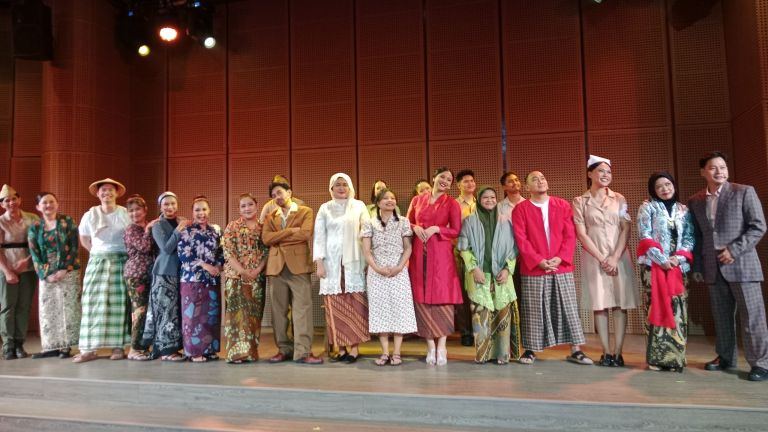 15 Jurnalis Naik Panggung, Bawakan Kisah Ismail Marzuki dalam Fragmen Musikal Payung Fantasi